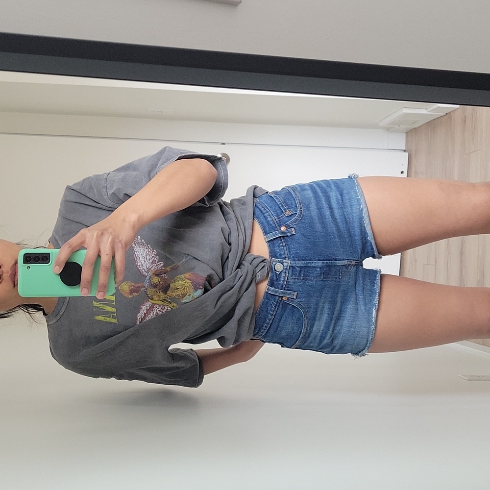 LEVI'S 501 JEANS SHORT size 26